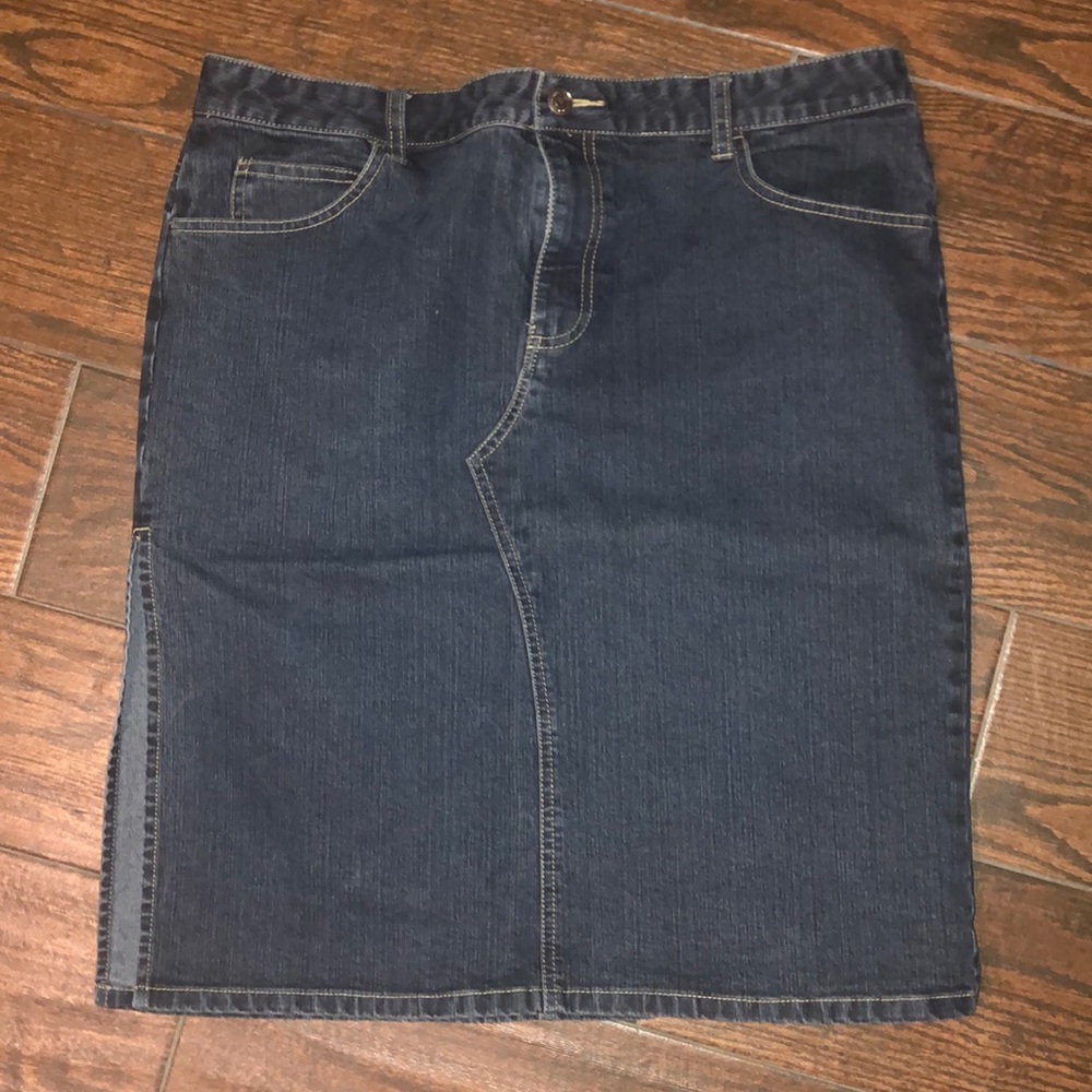 Old navy blue Jean skirt